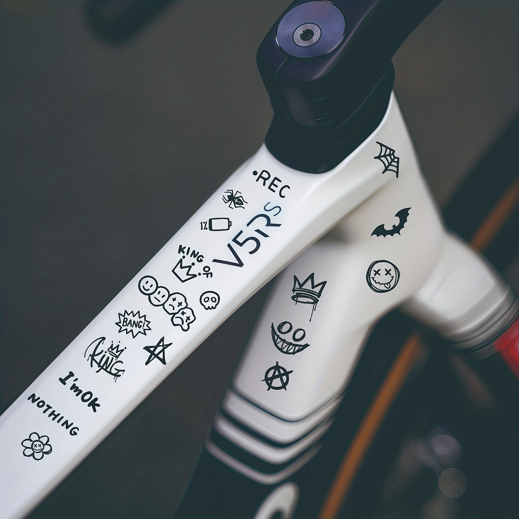 1 set de pegatinas de grafiti  - Cycling Gear Travel Bag reseña y precio